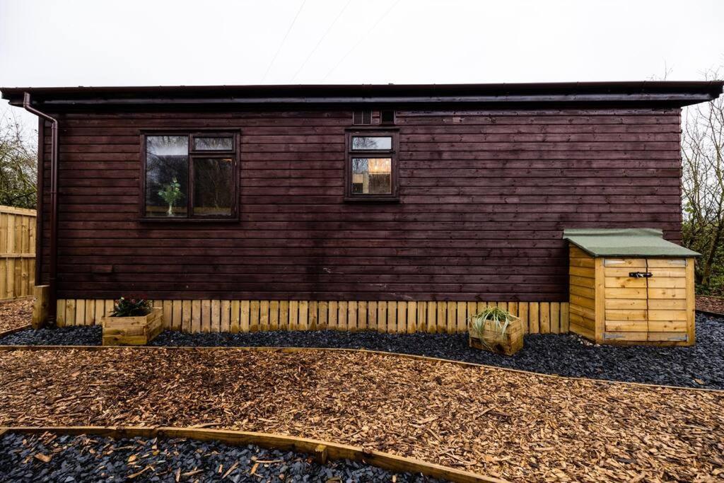The Woodland Lodge - Wood Fired Hot Tub And Firepit Hambleton Exterior photo